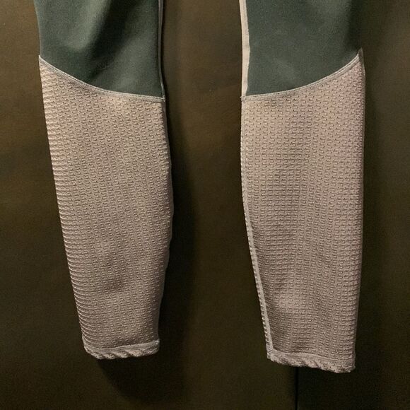 FABLETICS Power hold women’s work out leggings - size L - Picture 4 of 10